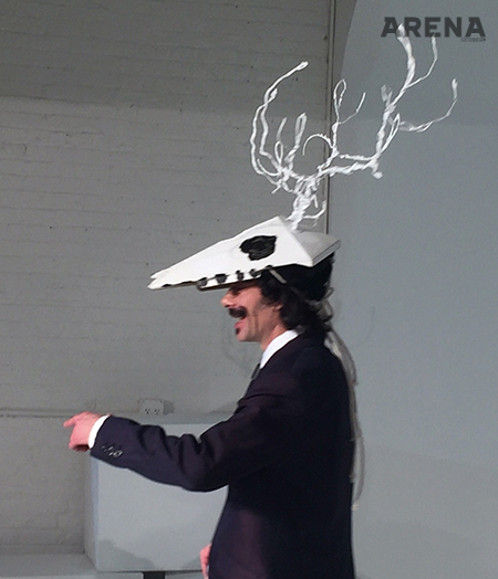  2016 S/S 크래머 앤 스타우트(Krammer&amp;Stoudt) 프레젠테이션에서 본 미친 모자. 진짜 너무 특이하다. 패션의 세계란…. 