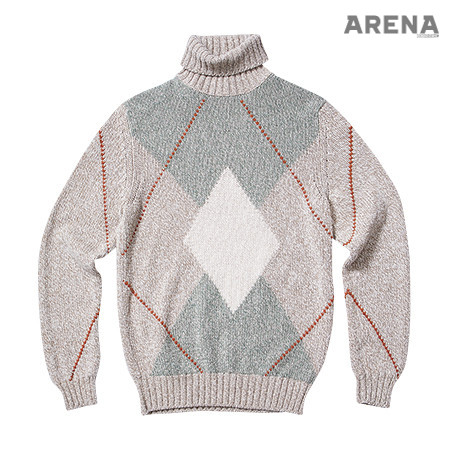 아가일 무늬를 큼직하게 활용한 스웨터 3백만원대 로로 피아나 제품. 