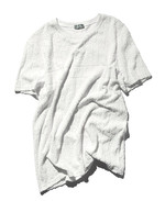 도톰한 코튼 테리 소재의 오블리크 자카르 티셔츠 가격미정 디올 맨 제품.