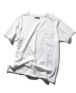 작은 포켓을 갖춘 라운드넥 티셔츠 8만9천원 리바이스 메이드 앤 크래프트 제품.