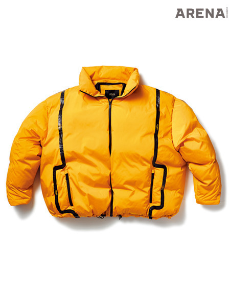 명랑한 노란색 푸퍼 재킷 3백만원대 펜디 제품.