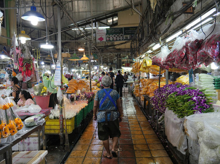 방콕 시장의 모습