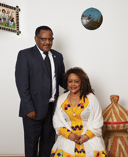 주한 에티오피아 대사 쉬페로 자소와 그의 부인. 