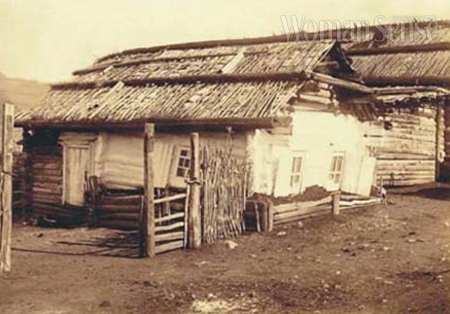 데카브리스트의 아내들이 시베리아 생활 초기에 살았던 움막집. 