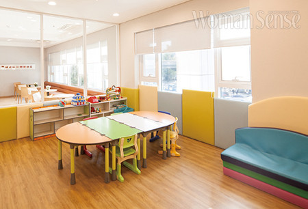 가족과 어린이 친화적인 편의시설을 갖춘 <프레이저 플레이스 센트럴 서울> 2층 키즈룸