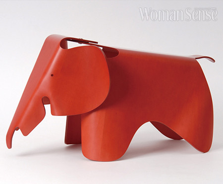 아이들을 위한 코끼리 모양의 일체형 의자, ‘엘리펀트’.
