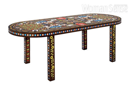 리미티드 에디션으로 제작된 ‘바바리아’ 컬렉션의 테이블.