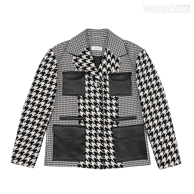 크기가 다른 체크 패턴과 가죽 소재의 패치워크로 개성을 살린 재킷 38만원 듀이듀이. 