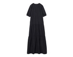 여유로운 실루엣의 블랙 티어드 맥시 드레스 15만원 코스. 